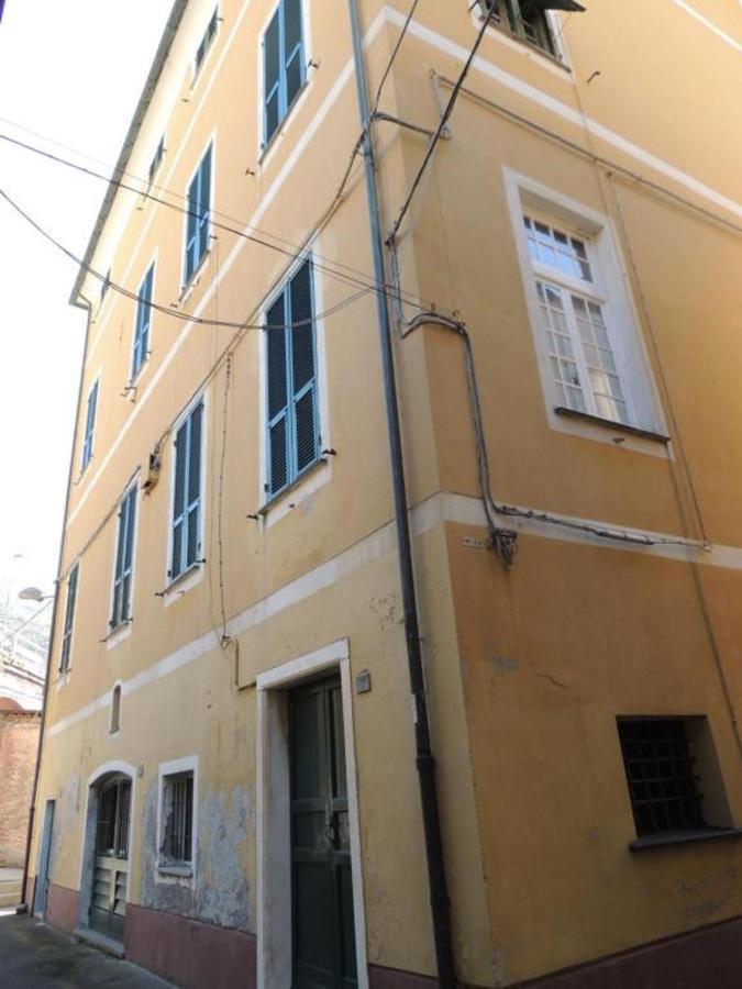 Bilocale Centro Storico - Via Sant' Erasmo Apartment Bonassola Exterior photo